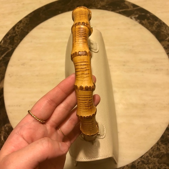 ✨SOLD✨Auth GUCCI Vintage Bamboo Top Handle Bag with Compact Mirror Cream - Picture 3 of 12